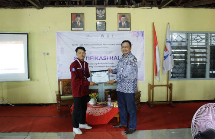 Workshop Sertifikasi Halal di Desa Gejlig, Kajen: Mendorong Gaya Hidup Halal dan Peningkatan Usaha U