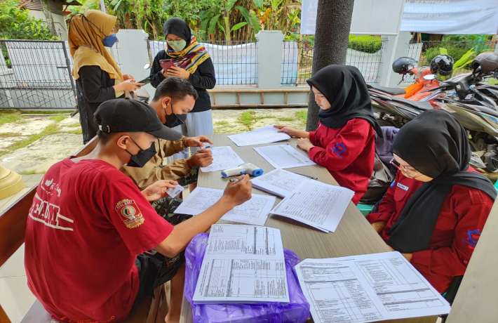 GenBI Tegal Komisariat UIN Gusdur Pekalongan bersama Migrant Care Adakan Kegiatan Vaksinasi Inklusif