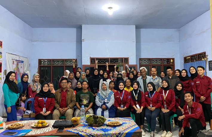 Sosialisasi Qris, Packaging, dan Label Halal GenBI Tegal Komisariat UNIKAL di Wiradesa